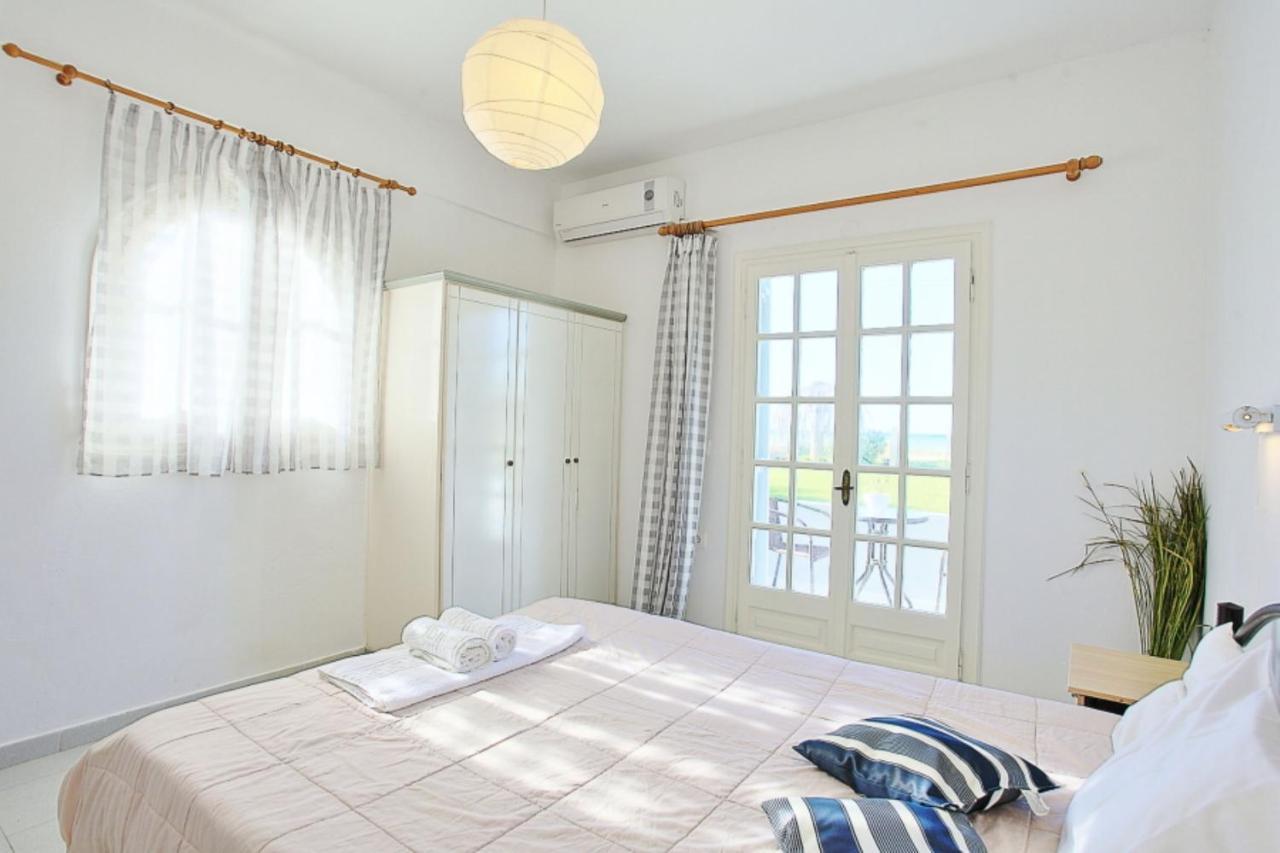 Villa Maria On The Beach Acharavi  Exterior foto